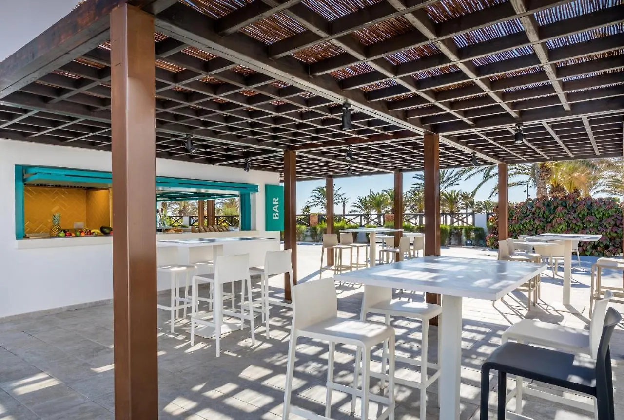 Отель Barcelo Cabo De Gata Ретамар 4*,